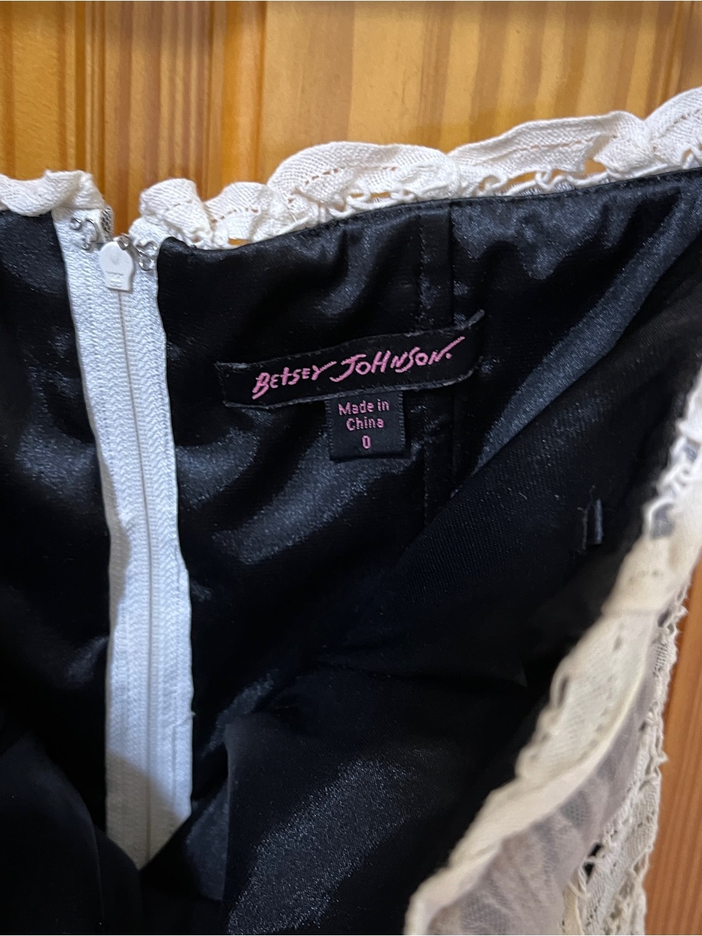 Vintage Betsey Johnson Ivory and Black Dress - Picture 4 of 8
